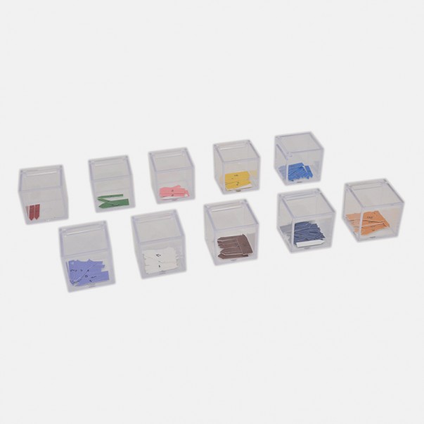 PRINTED ARROWS: SHORT BEAD CHAINS