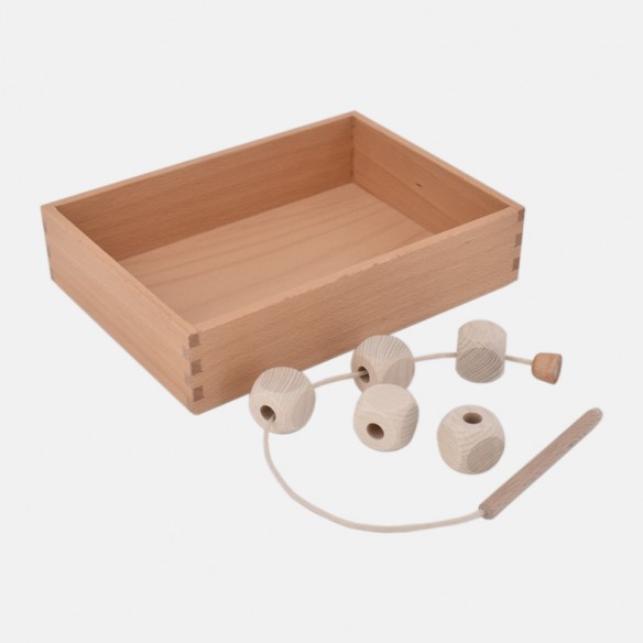 THREADING MEDIUM DICE, WITH TRAY