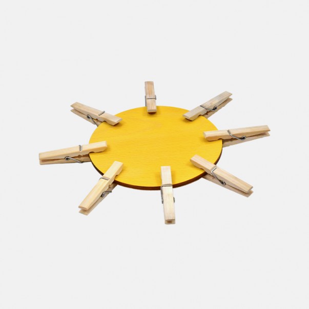 OPEN AND CLOSE CLOTHESPEGS (SUN OF CLOTHESPEGS)